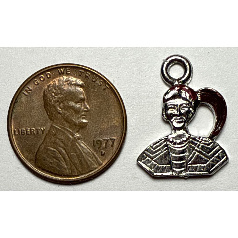 Vintage Native American Metal‎ Enamel Charm 1H